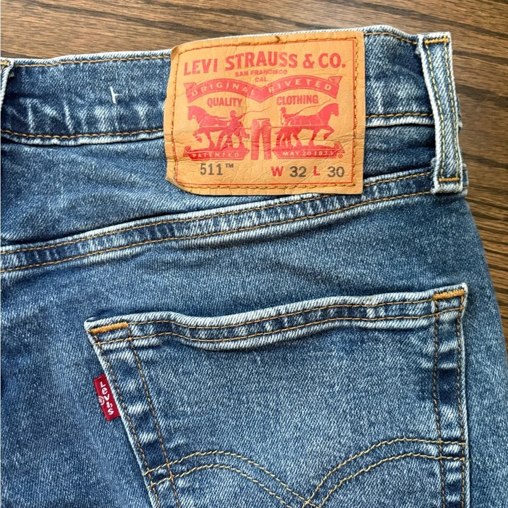 Levi's 511 Blue Jeans Slim Classic Denim Style